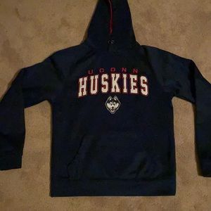 UCONN size small. does hav some pills. warm pullover from known colosseum brand